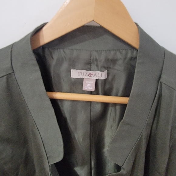 Roz & Ali Green Jacket Blazer Open Front Zipper pockets Size 3X - Picture 5 of 13